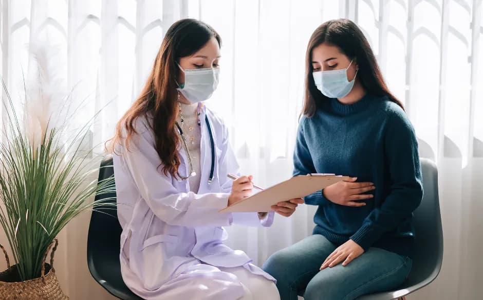 Small Intestine Infection Treatment in T Nagar: Early Symptoms You Should Never Ignore